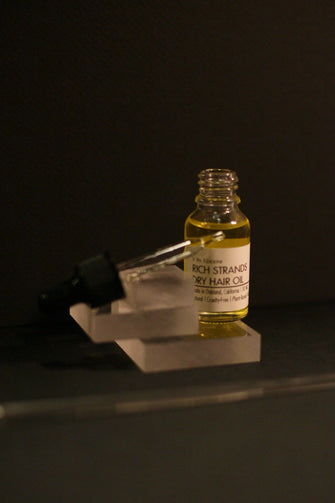 Rich Strands Smoothing Dry Hair Oil WHOLESALE - VISCERA
